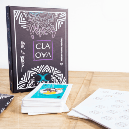 CLAVAO juego de mesa para sobremesa con cartas, caja y fichas de Zasca in Games