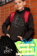 Niño con sudadera negra ZASCA FRITO con capucha y mochila Zasca de regalo