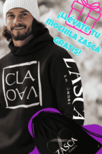 Hombre con sudadera negra unisex CLAVAO de Zasca in Games con promoción mochila gratis